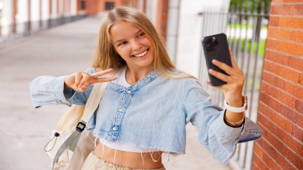 Benötigen Sie Datenrettung für Ihr iPhone 15? myITplanet ist Ihr Experte in Deutschland, Österreich und der Schweiz für die Rettung und Wiederherstellung von Daten bei beschädigten iPhone 15-Geräten. Vertrauen Sie auf unsere Erfahrung und modernste Techniken für eine sichere Datenwiederherstellung.