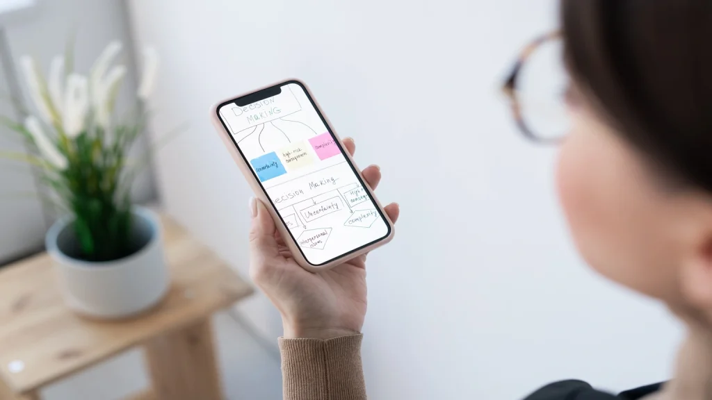 obwohl das iPhone 7 ein älteres Smartphone Modell ist, wird es noch zahlreich genutzt. Deshalb sind die myitplanet Technikexperten sehr vertraut mit dessen Schaltplänen.